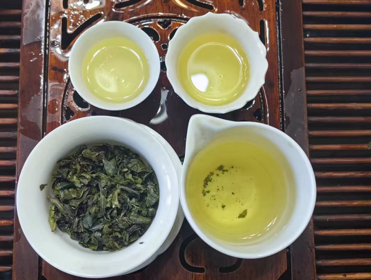 Tie Guan Yin Aroma Segar Foto seduhan